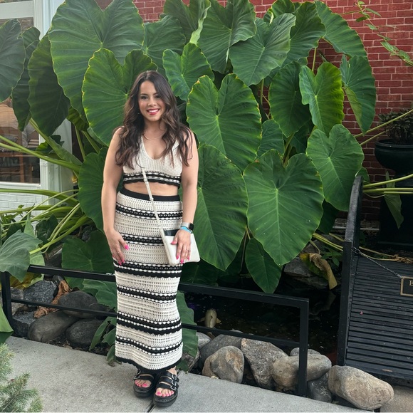 COURTNEYWG🦋 OFFERS WELCOME - Picture 4 of 16